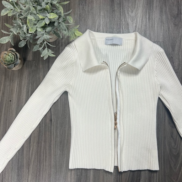 Style Addict Double Zip White Knit Sweater - Picture 10 of 13